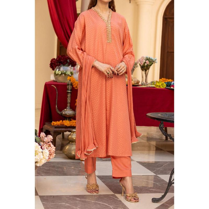 Jacquard shirt with hand embroidery and embellishments comes with viscose trousers and crushed chiffon dupatta 1