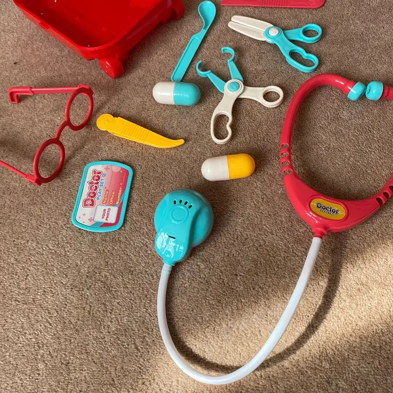 Doctors set pretend play role play 10 pcs kids play set unisex kids birthday gift toy 7