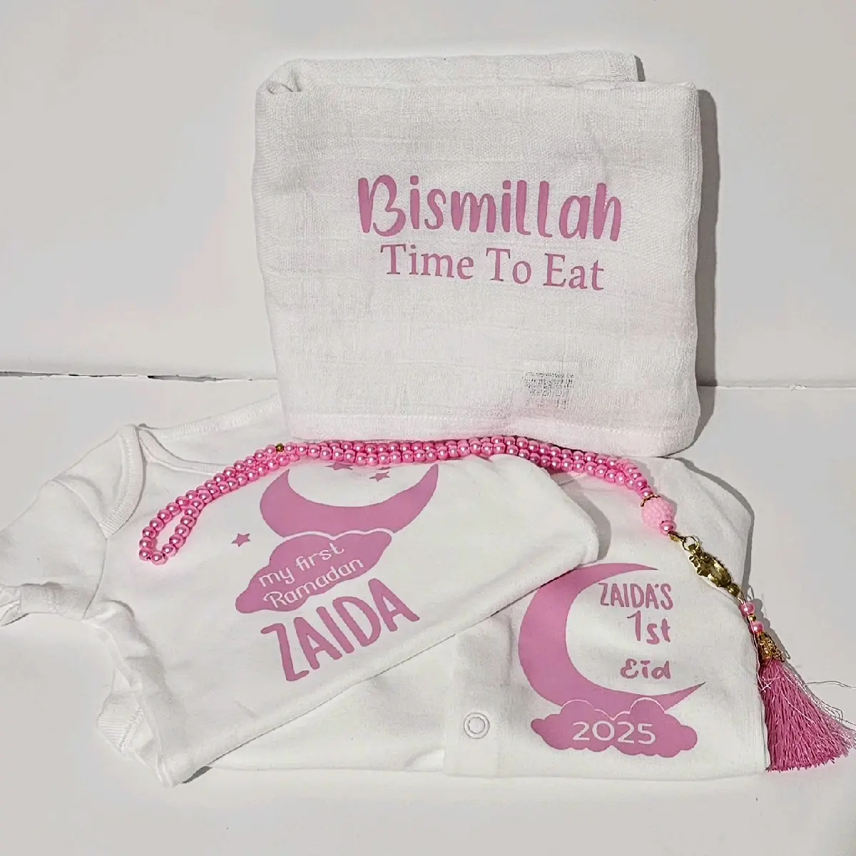 (1x FREE ITEM) PERSONALISED BABY RAMADAN/EID SLEEPSUIT AND VEST (WITH either a FREE BIB or A FREE TASBEE UPON AVAILABILITY)1ST EID 1ST RAMADAN KEEPSAKE WHITE SET unisex colour BOXED