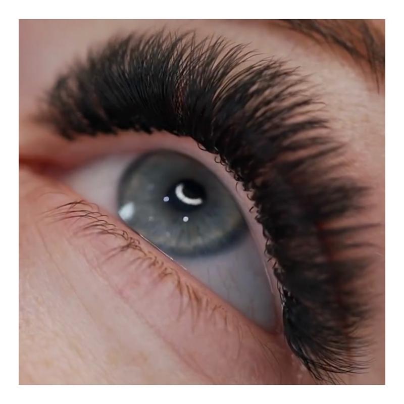 0.05 - Short lengths - Mixed Packs - Volume Lash Extensions - Lash Tray for Lash Artists 1