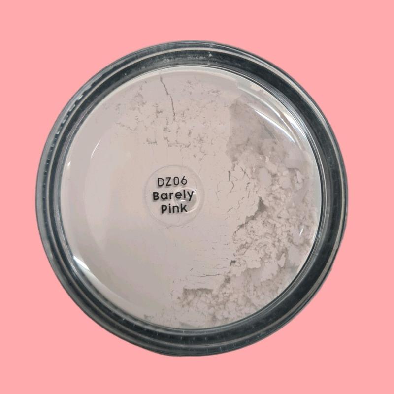 Pink Loose Setting Powder in Barely Pink Power 10g 3