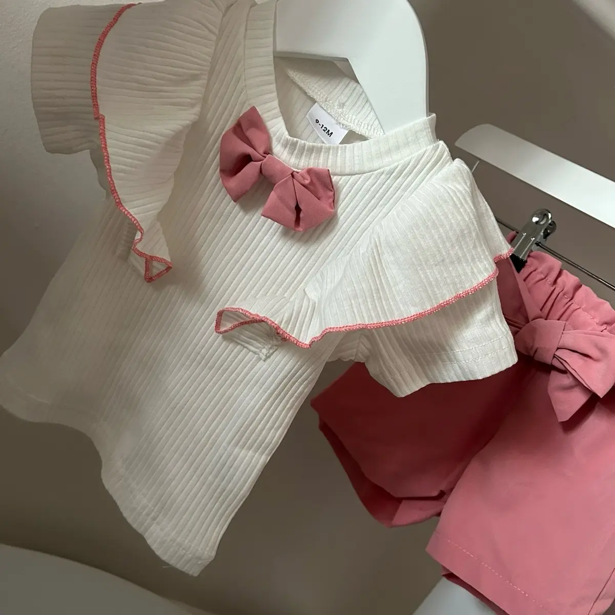 Girls pink bow set