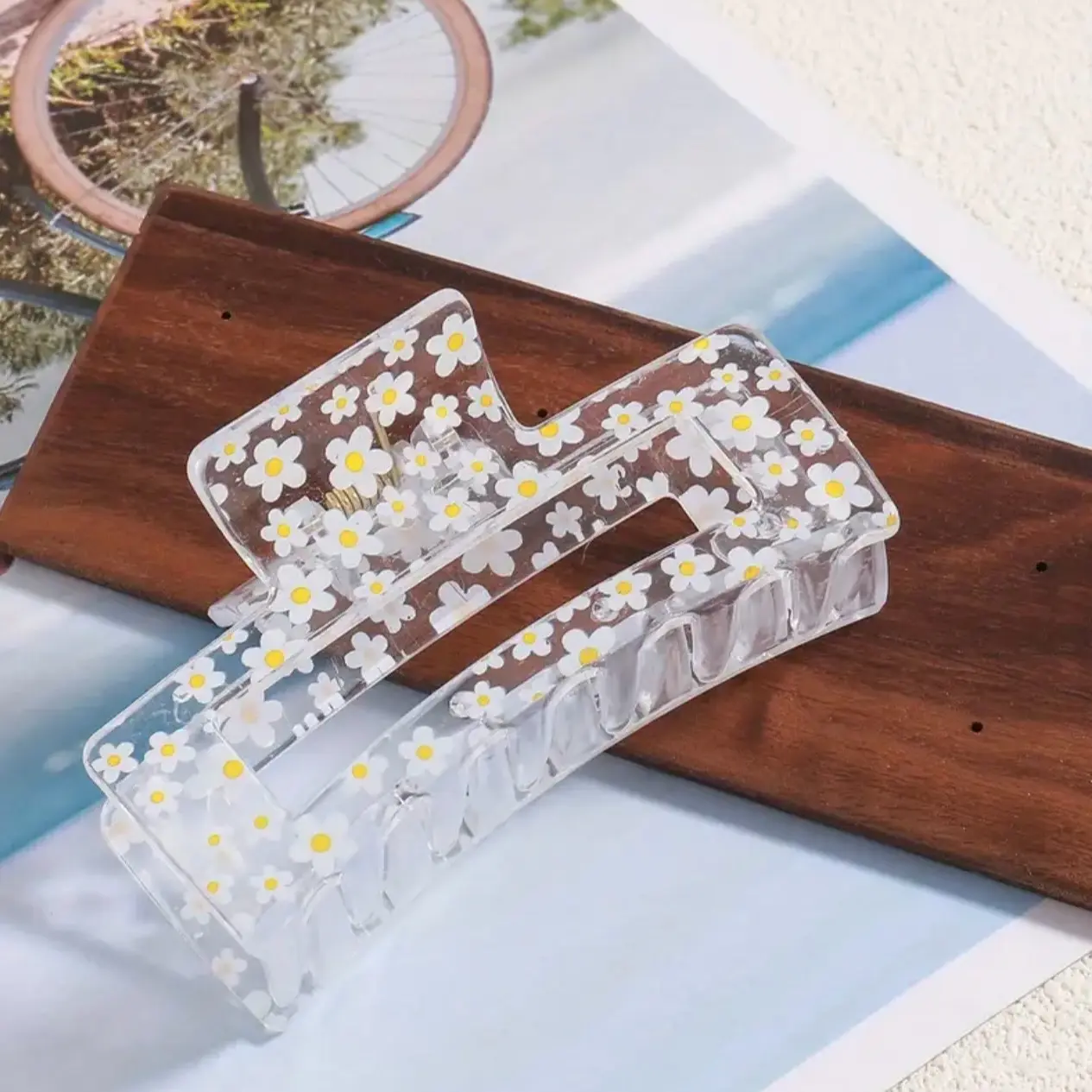 Daisy hair clip women