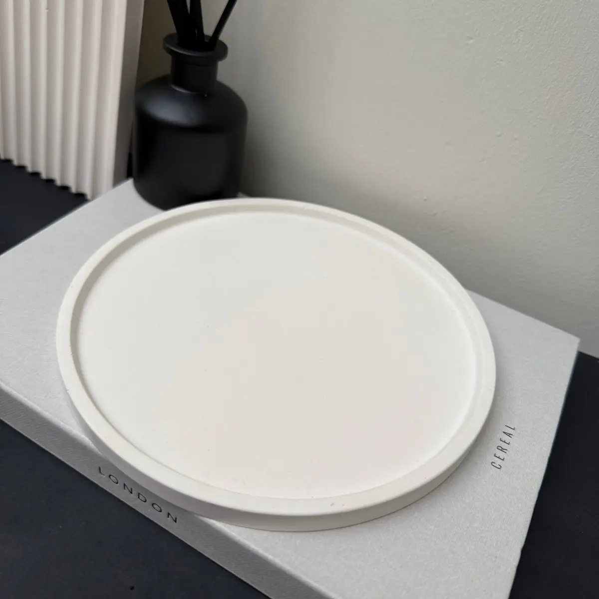 Round Tray plate ceramic