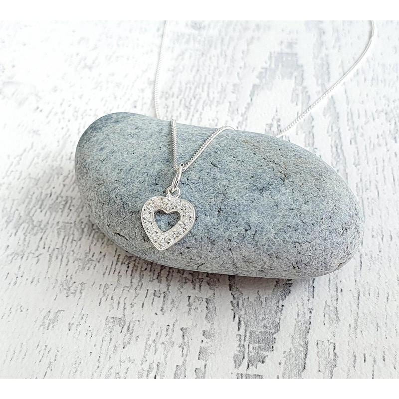 Mother of the Bride Heart Necklace with Cubic Zirconia in Sterling Silver 925, Personalised Jewellery Gift 1