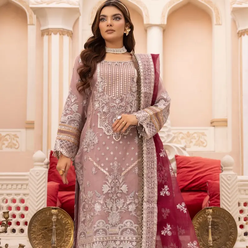 IMROZIA INSPIRED 3 PIECES EMBROIDERED PLAZOO SUITS.—Lilac