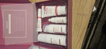 Product Review of Retinol Skin Care Kit, 8 Counts/12/14pcs Facial Cleanser & Toner & Serum & Eye Cream & Face Cream, Moisturizing Skin Care Kit for Women, Valentine's Day Gift from J**e R**d A**t 2