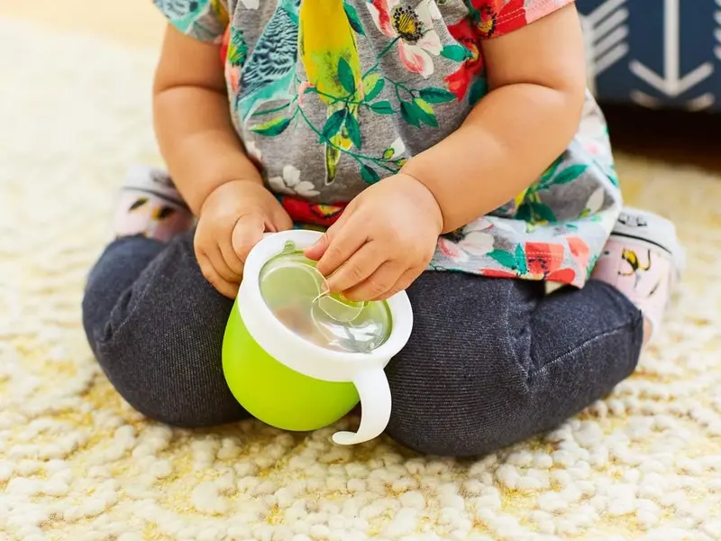 2 Piece Snack Catchers| Toddler Snack Box & Baby Weaning Pot| Snack Holder & Food Storage Containers| BPA Free Toddler Snack Pot| Kids Small Snack Pot Tub with Handles|No Spill - Blue/Green 3