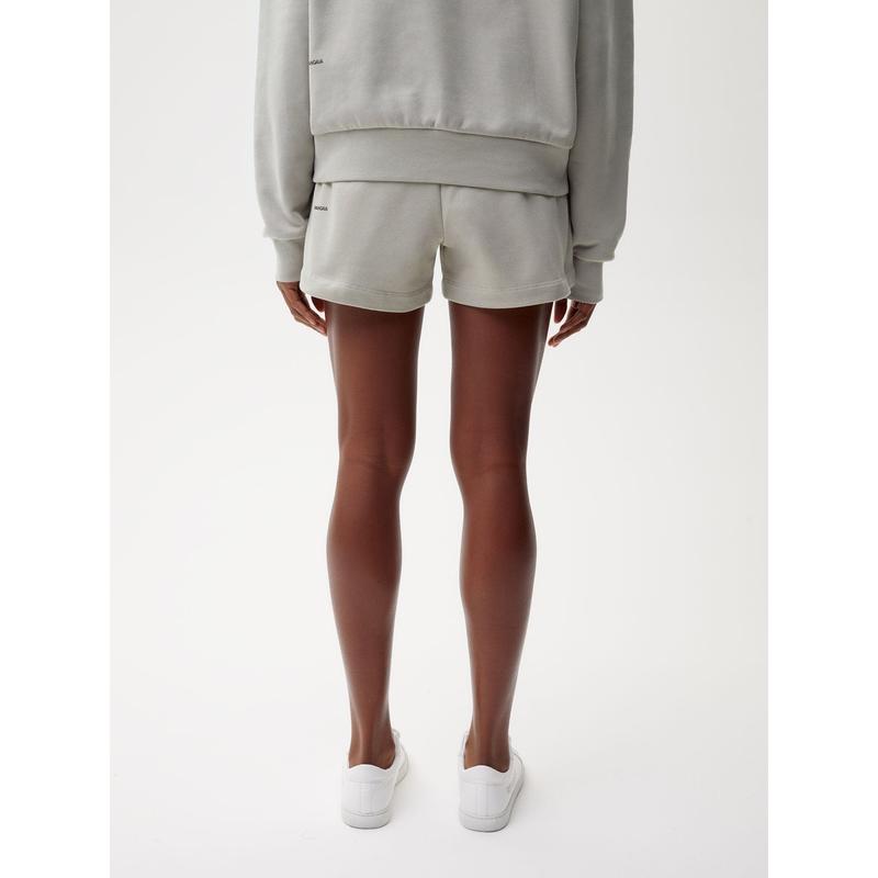 365 Midweight Shorts—stone 2