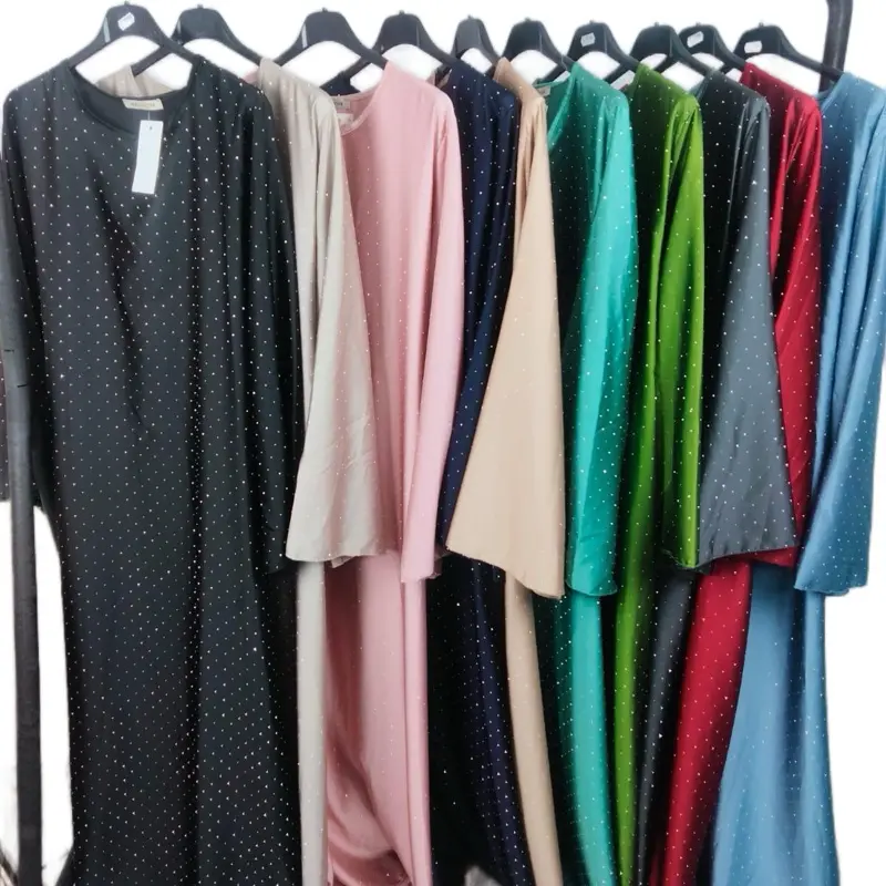 Elegant Sparkly Women's Modest Dress for Casual Occasions - Womenswear