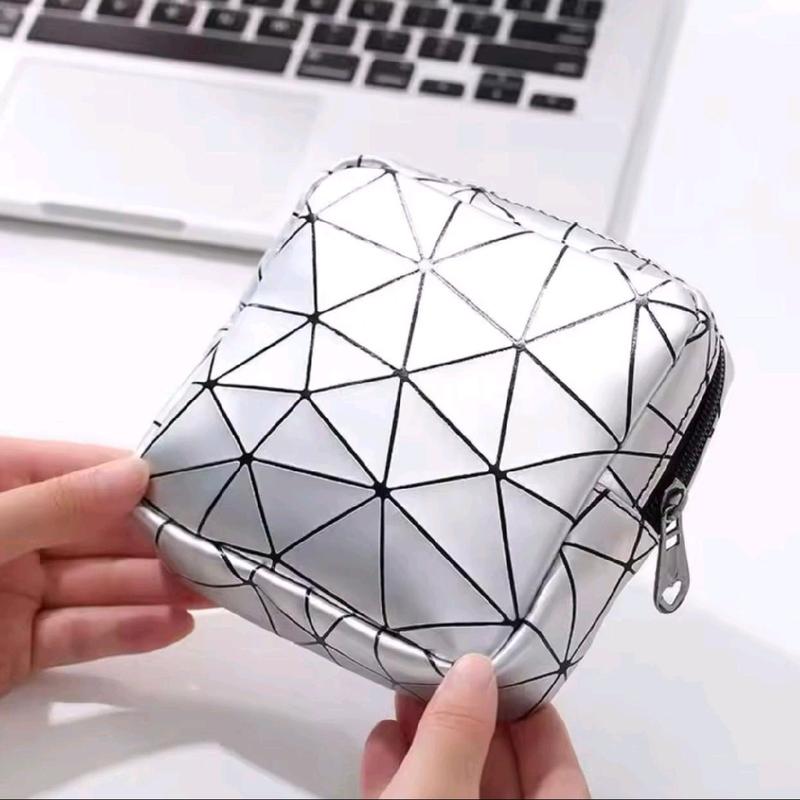 iTech Store Trends For Large Capacity Sanitary Napkin Storage Bag, Portable Wash Bag for Women Care - Organiser 4