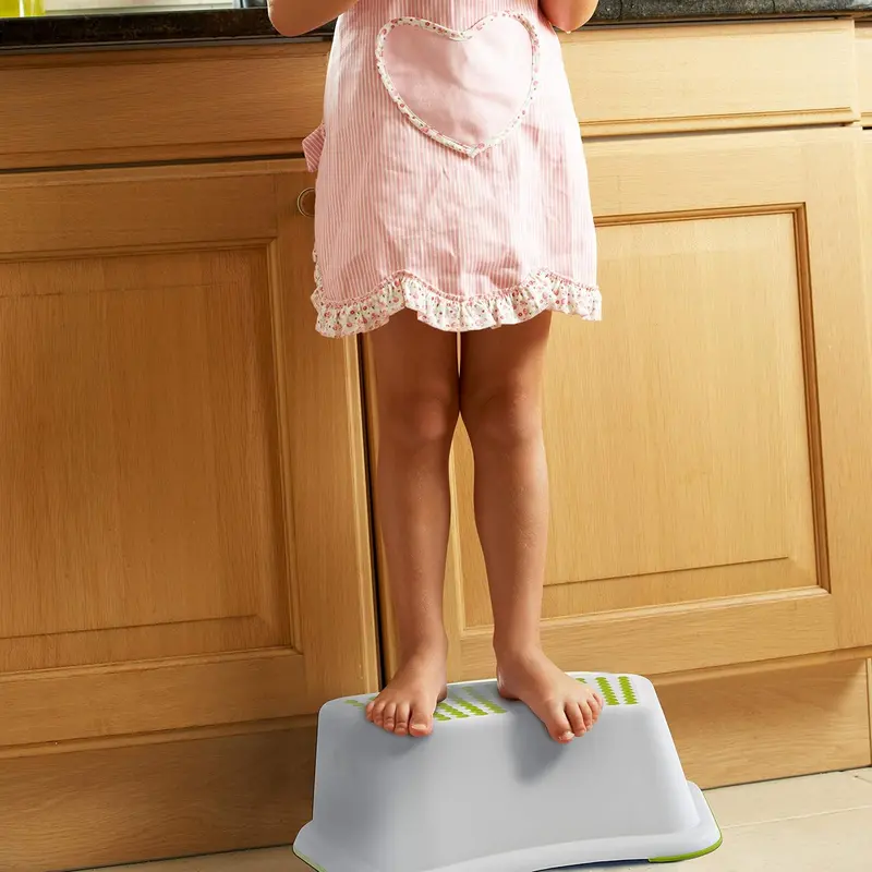 Sturdy Step Stool for Bathroom, Practical Non-Slip Toilet Step in White and Green for Kids, Multiuse Booster Step, Toddler Potty Training (Green, 1) 4