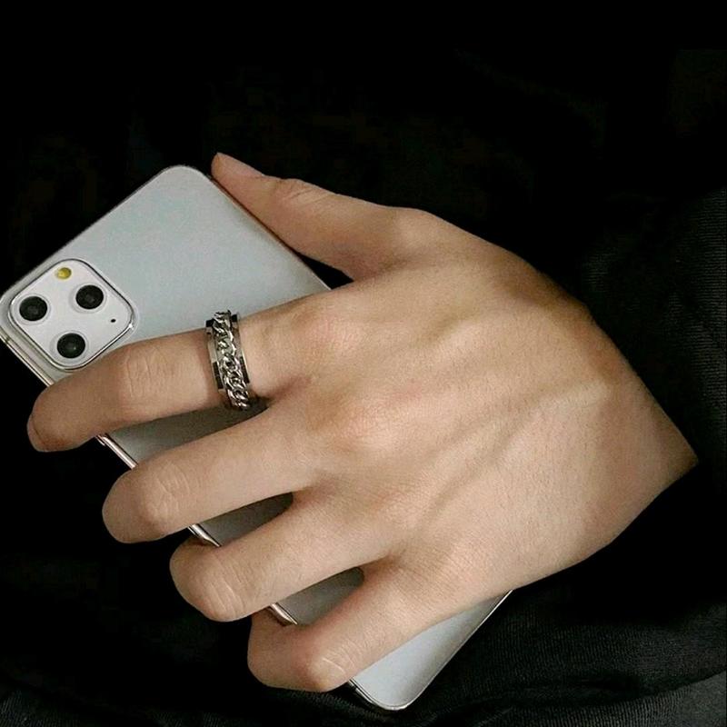 Chain Anxiety Fidget Spinning Ring is a unique and trendy piece of jewellery perfect for Anyone Who Need To Release Negative Energy 9