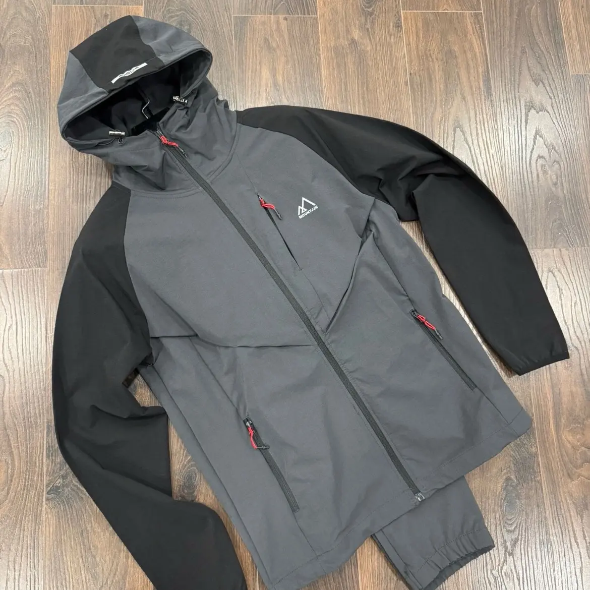 Men’s hooded Slim Fit Tracksuit with cargo bottoms
