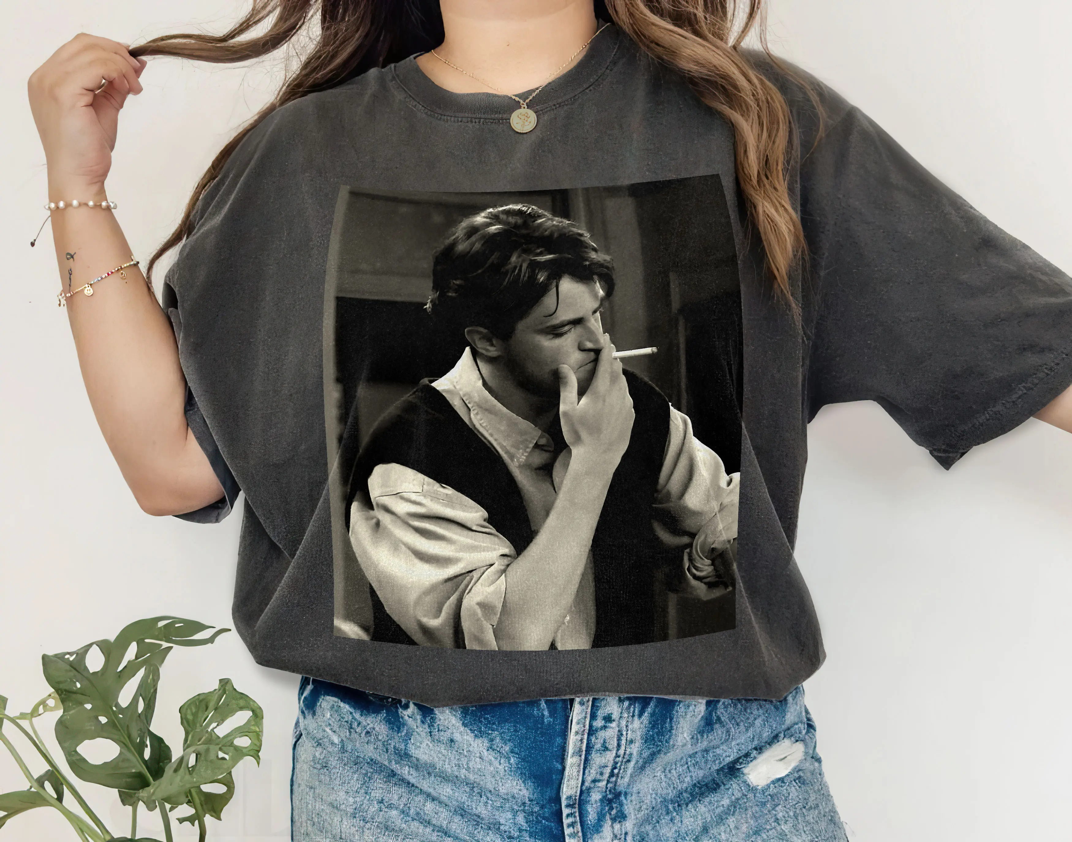 Retro Chandler Bing Shirt, Chand.er Bing 90S shirt, Friends Sitcom Unisex Shirt friends tv merch Gift For Men Women, Matthew Perry Shirt Cotton Top Womenswear Summer Casual Streetwear