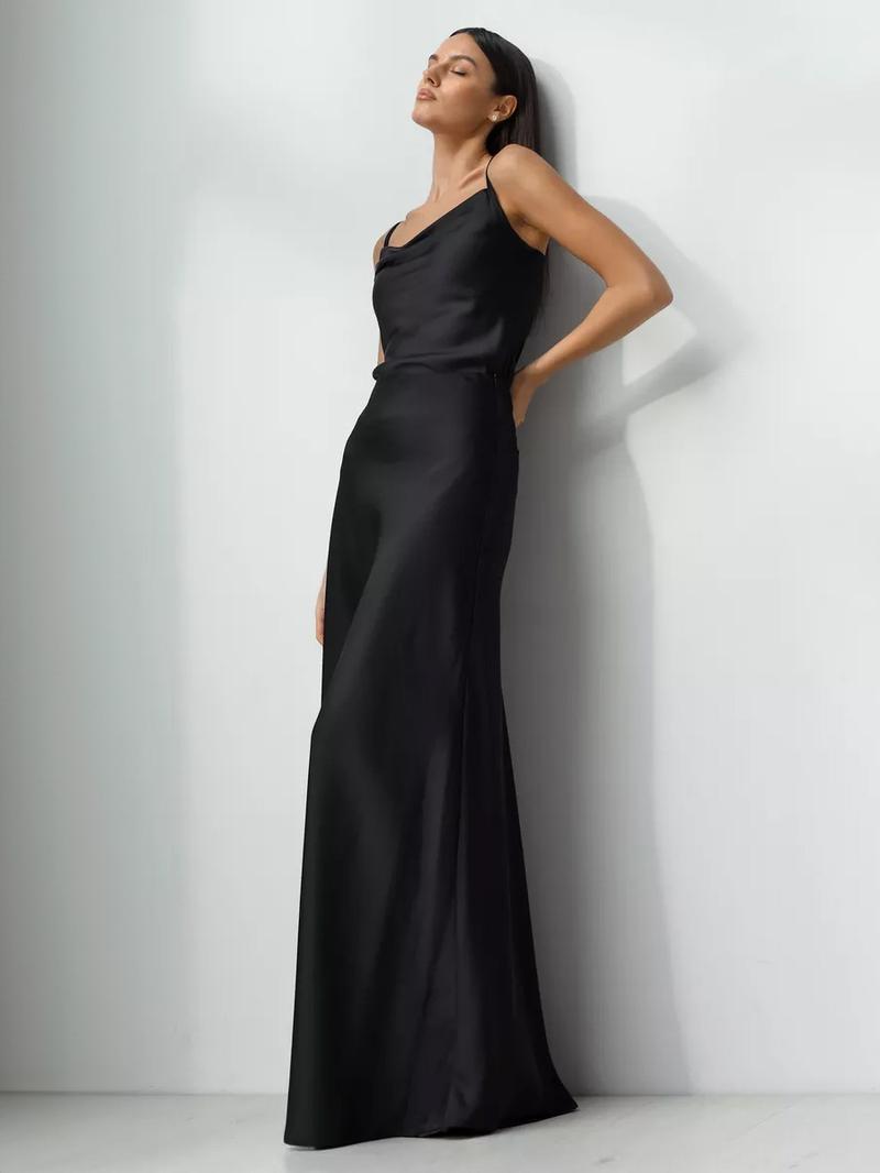Product Introduction of 2025 Women's fashion loose high-waisted long skirt Womenswear Bottom 3