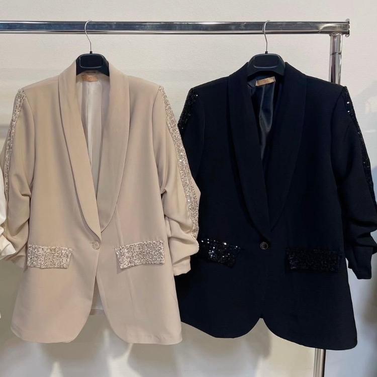 Sequin edged ruched sleeve blazer 1