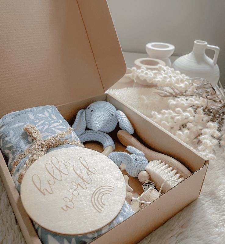 Newborn Gift Box | Organic Baby Gift Set | New Baby Gender Neutral Gift Hamper | Muslin Blanket | Wooden Milestone | Baby Shower | New Mom 2