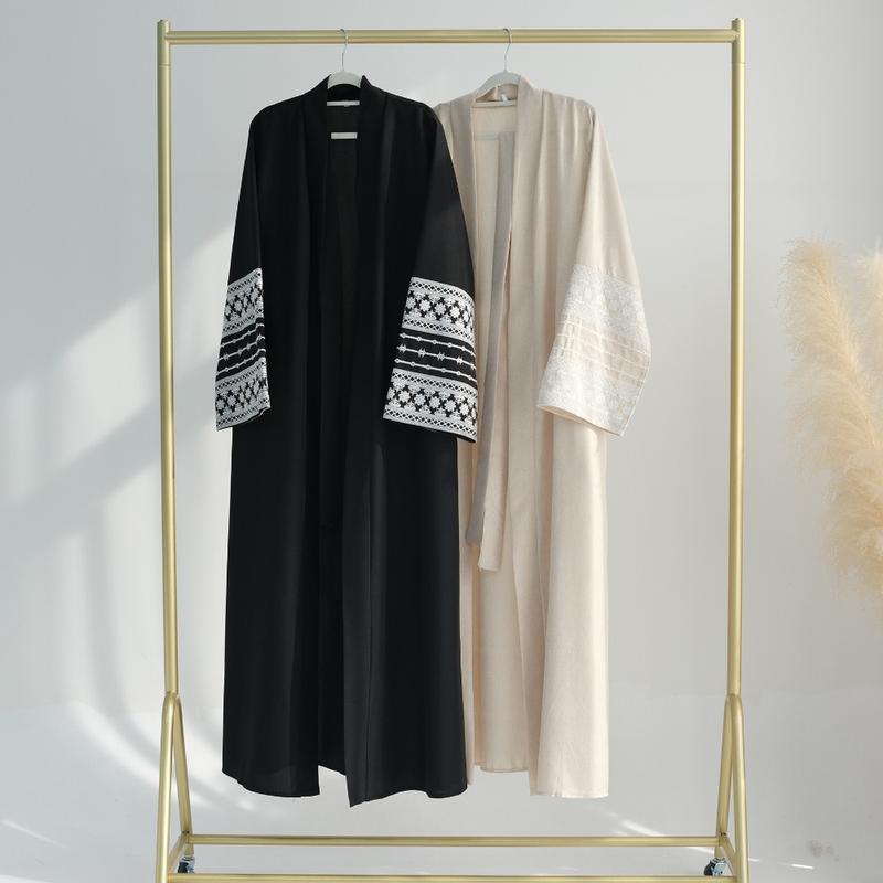 Product Introduction of 2024 New Fashion Simple Dubai Middle East Turkey Dubai Embroidery Elegant Cardigan Robe Muslim Dress Women open  abayas 4