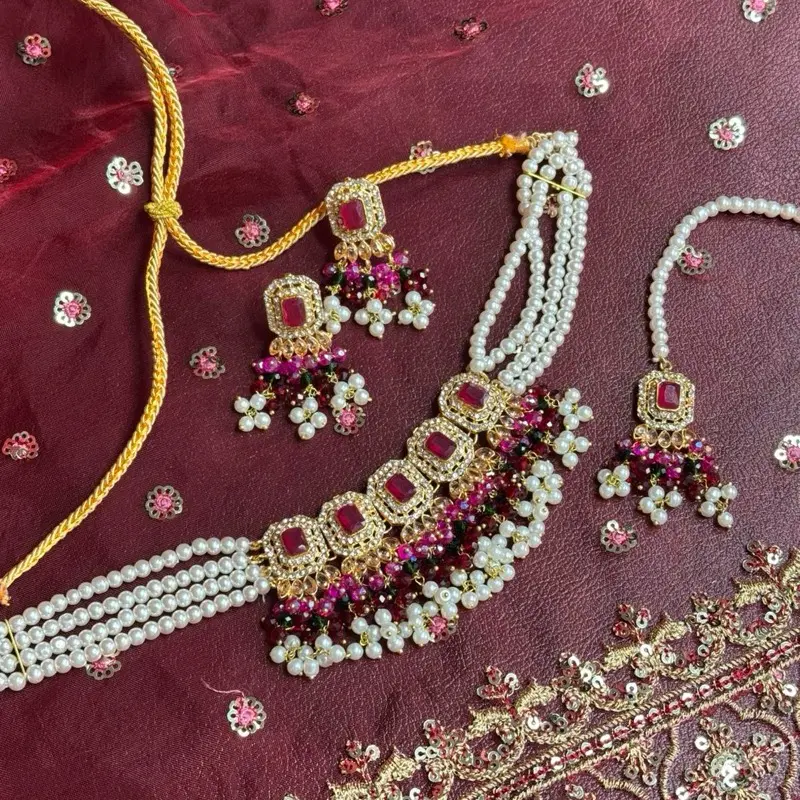 MEHER- Choker set