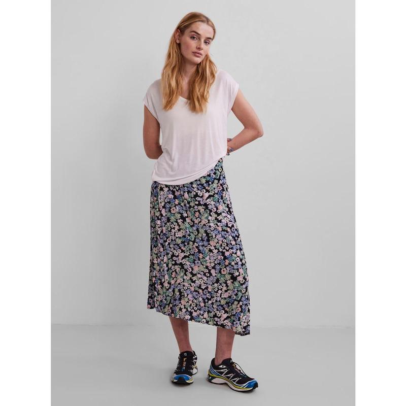 Pieces PCBillo Essential Tee 6