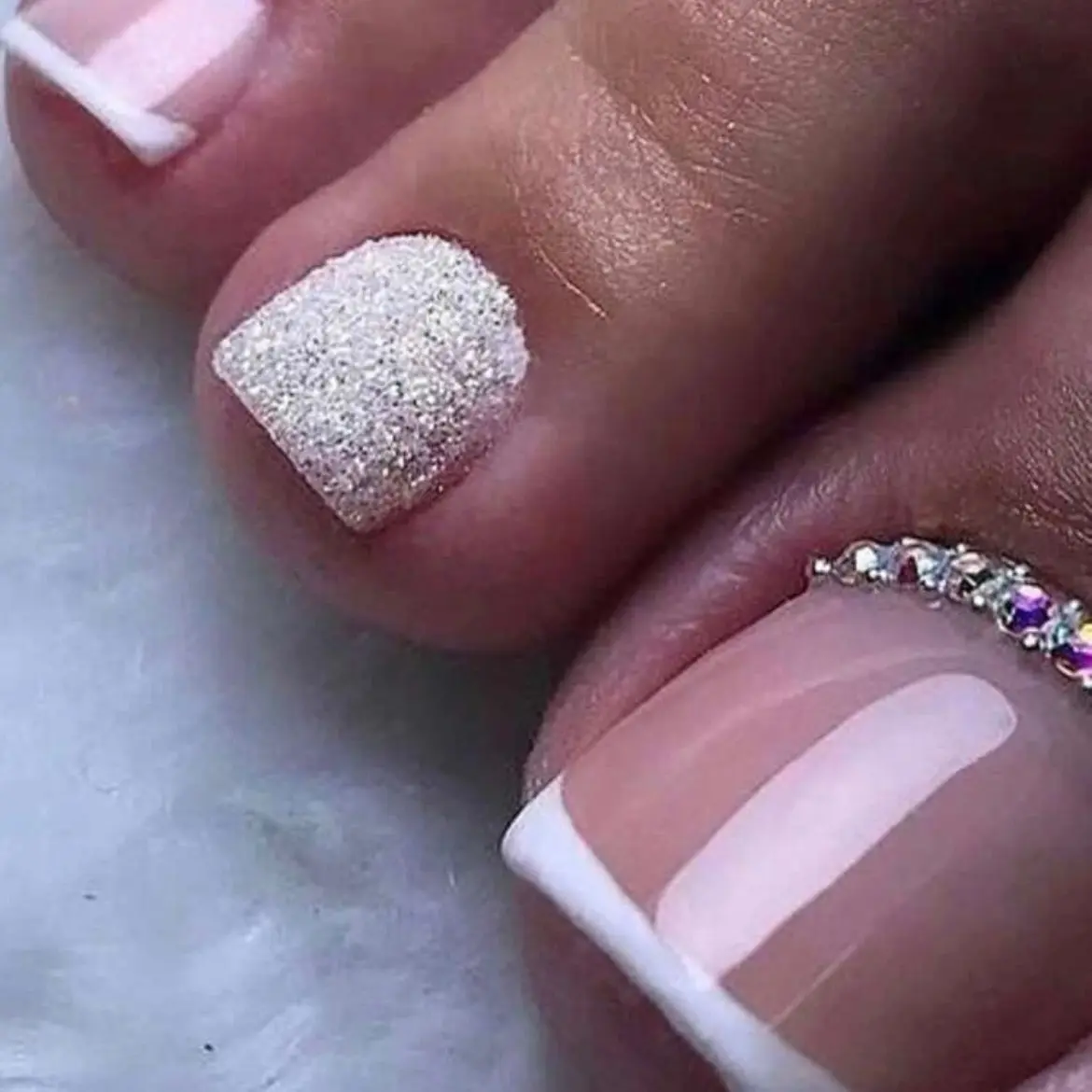 False Nail for Toe Bright White Chic Exquisite Fake Nail for Toes Full Cover Nail Tips Foot Nails 24Pcs Acrylic Manicure Nail Art Nail Care Nail Polish Polish Durable Cosmetic Cutics Pink