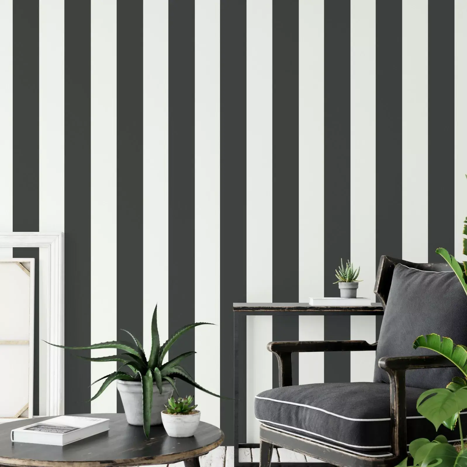 Charcoal Black and White Contrast Bold Lance Feature Stripes Wallpaper WD0082