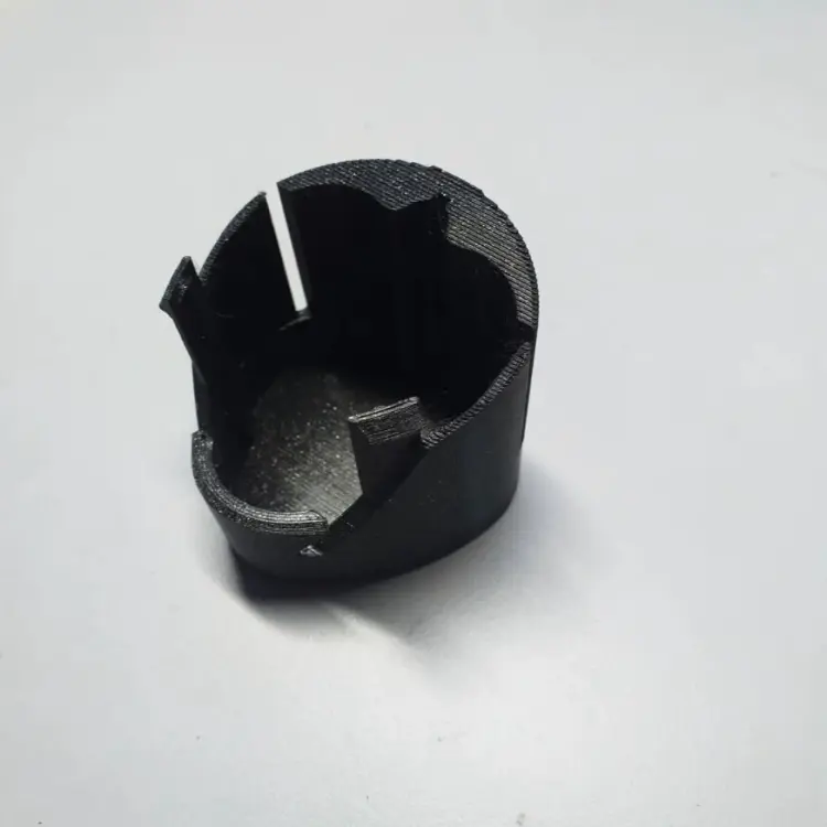 cover replacement/ spare for the smaller Milwaukee m12 battery. 1