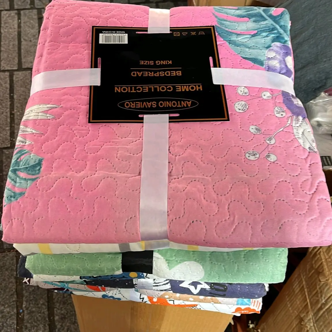 Good Quality Bedspread in Various Colors
