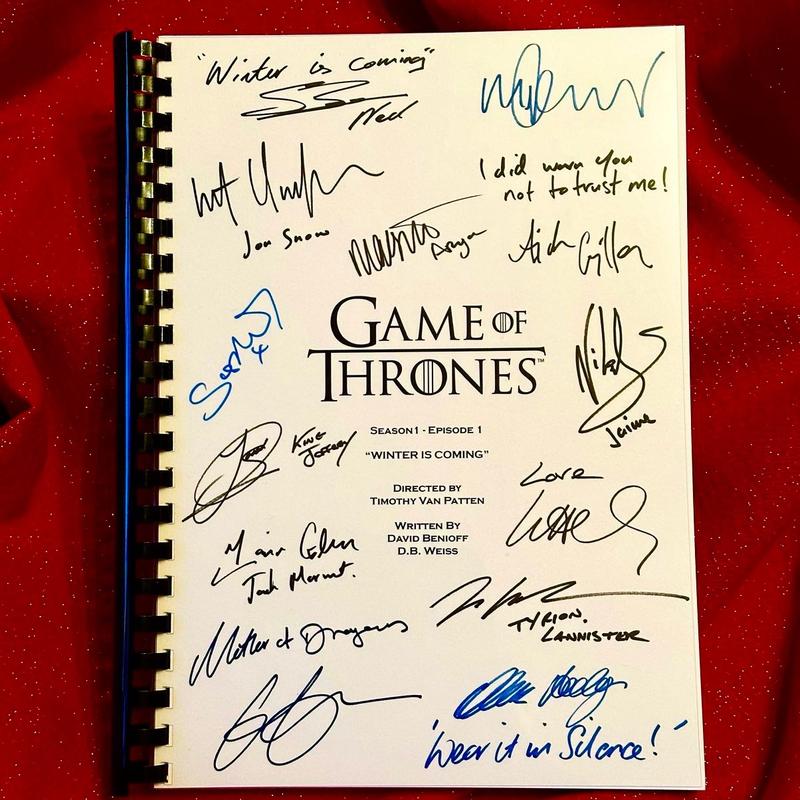 GAME OF THRONES SCRIPT WITH BEAUTIFUL PRINTED AUTOGRAPHS 0