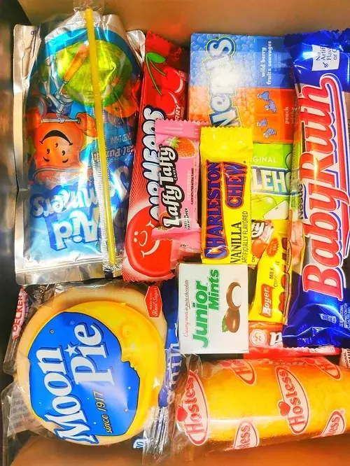 American Candy, Savoury & Drinks Snack Box 1