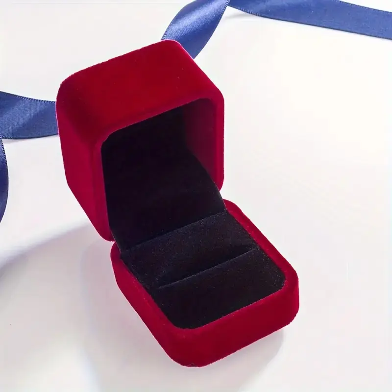 1pc Elegant Velvet Jewelry Box - Compact Ring, Earring &  Organizer in Dark Red Wine Color | Scratch-Resistant Soft Velvet Material for Safe Storage Perfect for Valentine's Day Gift Set Jewelry For Girlfriend, Annivasary Vals Gift Set Compartment pendant
