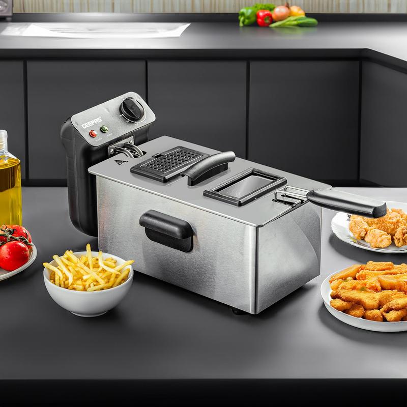 Geepas Deep Fat Chip Fryer 3L Basket Oil Fried Chips Safe Basket Handle Window 1