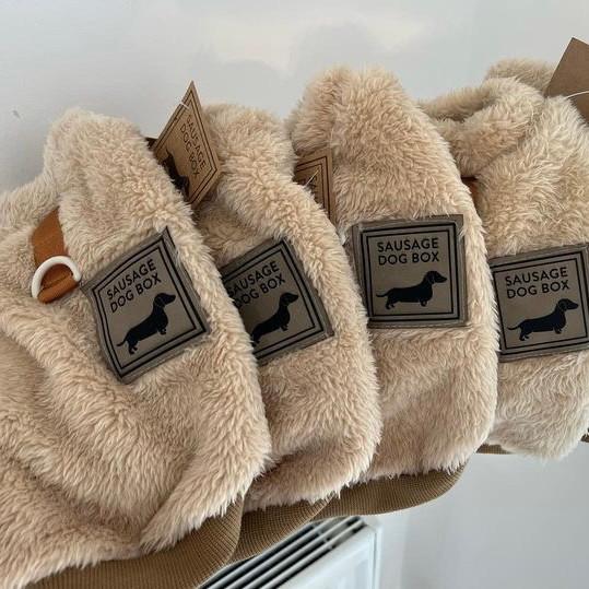 XXS Tiny Puppy Snuggle Dachshund Fleece - 20cm / 8inch Back | Sausage Dog Box 1