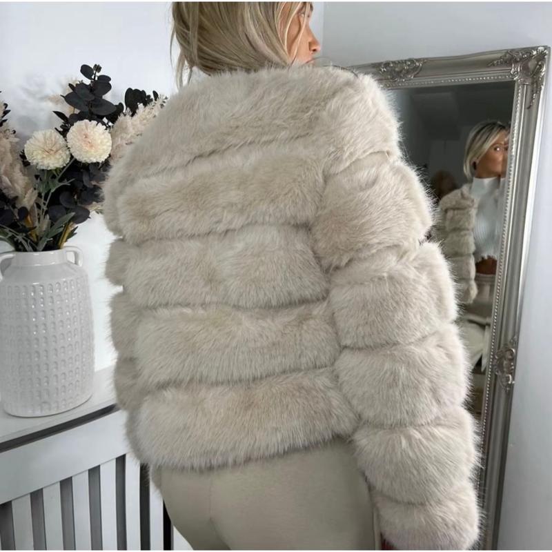 CAMILLA Women's Faux Fur Hoodless Jacket - Warm and Stylish Coat - Womenswear, Coats 3
