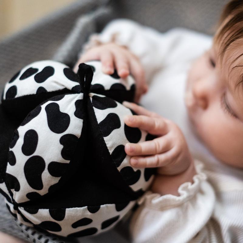 SENSORY GRASP BALL - suitable from birth 2