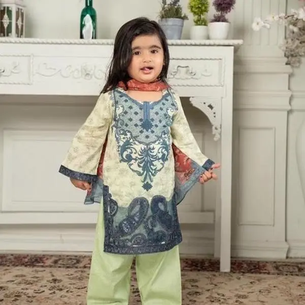 Menaal’s Kids Lawn embroidered Pret !