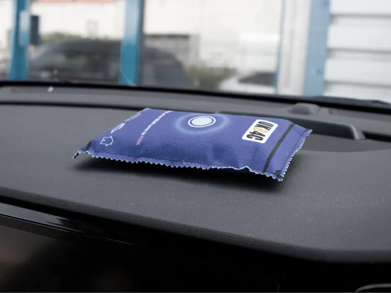 UKB4C Reusable Car Dehumidifier Silica Gel Moisture Absorber to Eliminate Foggy and Condensation on Windscreen Moisture Damp Absorber for Caravan & Van 350g Moisture Trap Bags (Pack Of 2) 4