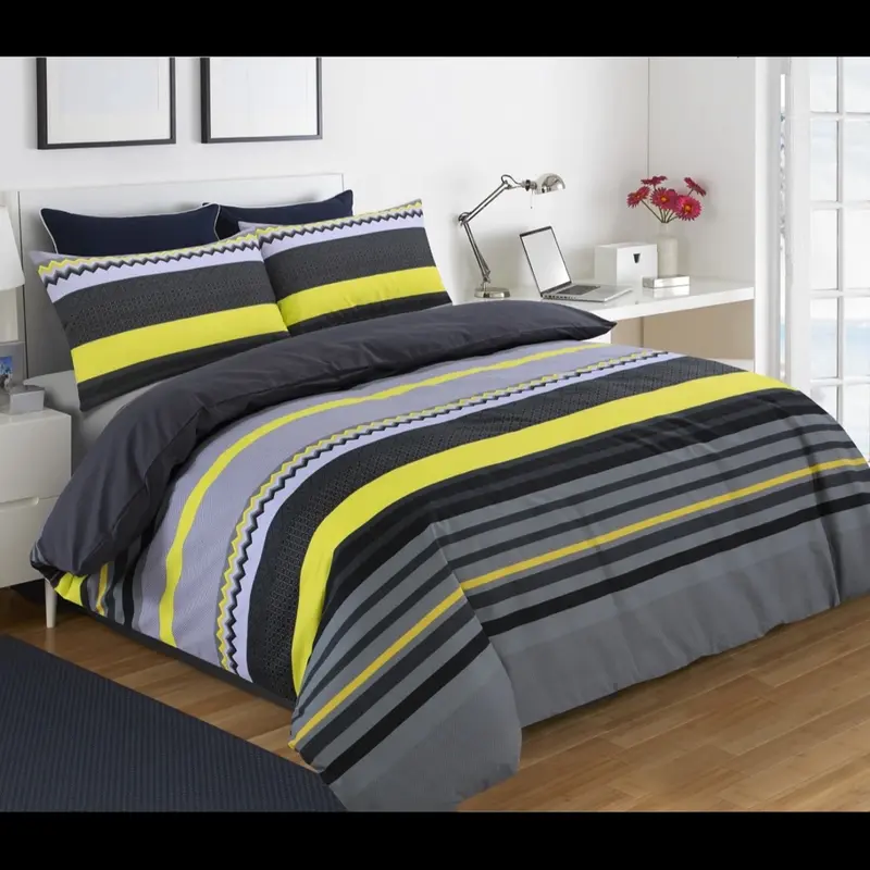 Printed Duvet & Pillowcase Set – High-Quality Fabric for Stylish Bedrooms – Durable, Soft & Easy-Care Quilt Cover with Coordinated Pillowcases – Modern & Elegant Bedding 7