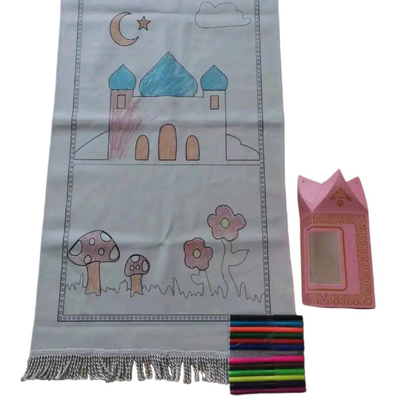 Kids DIY Prayer Mat set includes prayer mat, Fabric colour pencils and a box 4