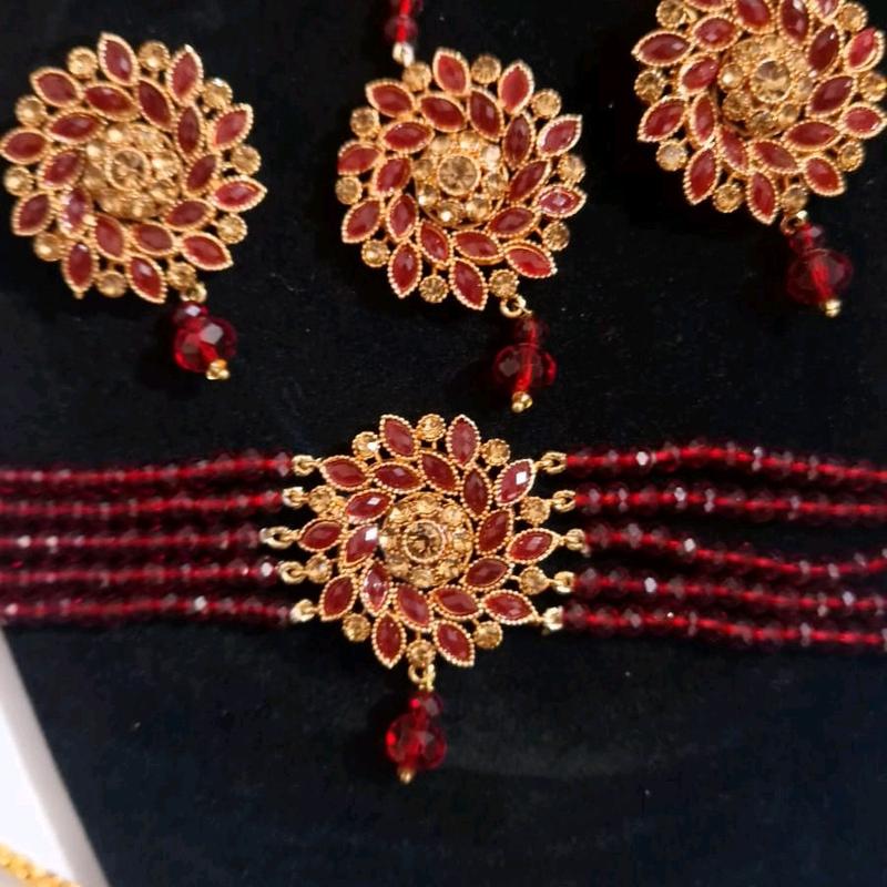 Choker Sets Jewellery for Women - Fashion Accessory 1