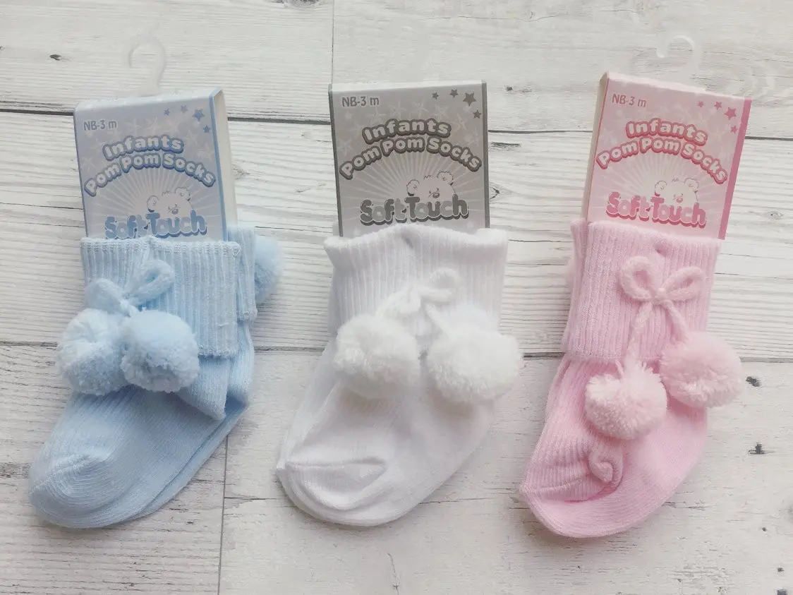 Ankle Socks With Pom Poms
