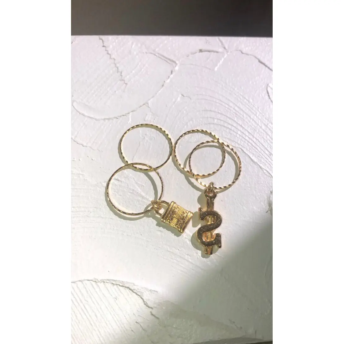 Pendant ring