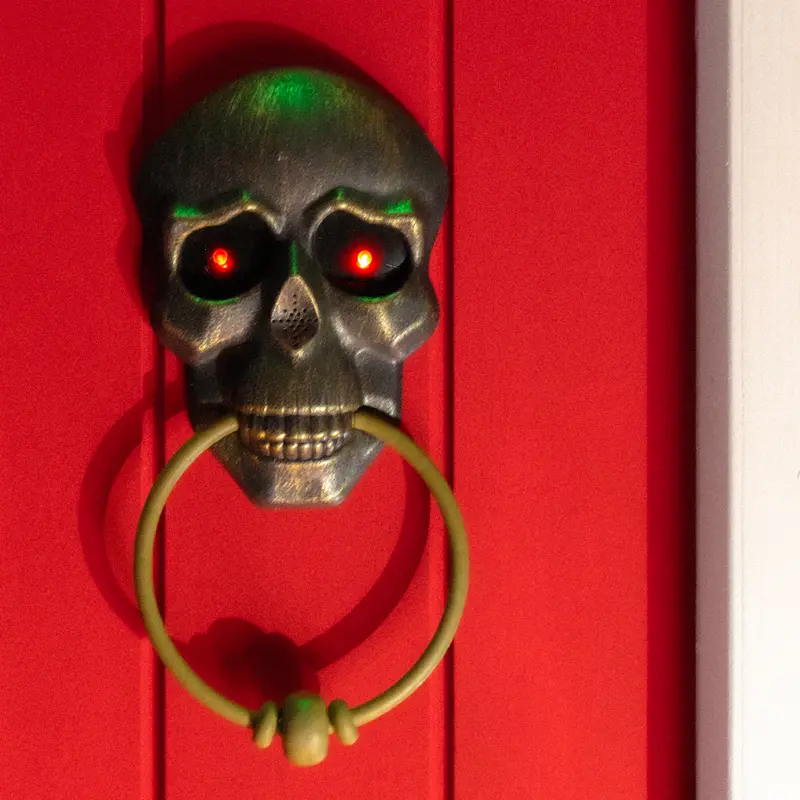 Global Gizmos Halloween Skull Doorbell with Lights and Sounds - Outdoor Halloween Trick or Treat Decoration - Spooky Voice Included Bronze Scary Wall Ornaments 6