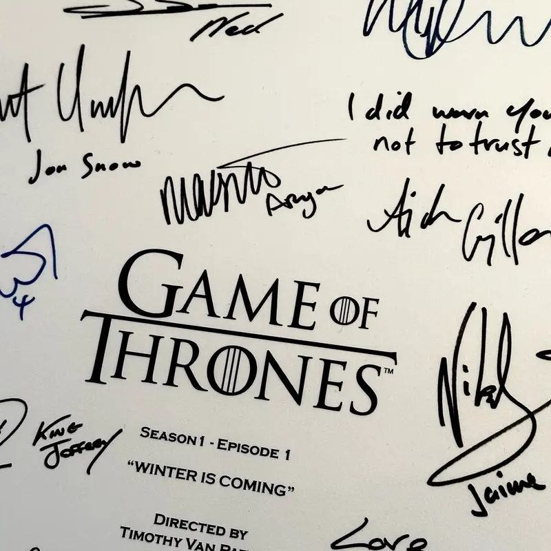 GAME OF THRONES SCRIPT WITH BEAUTIFUL PRINTED AUTOGRAPHS 1