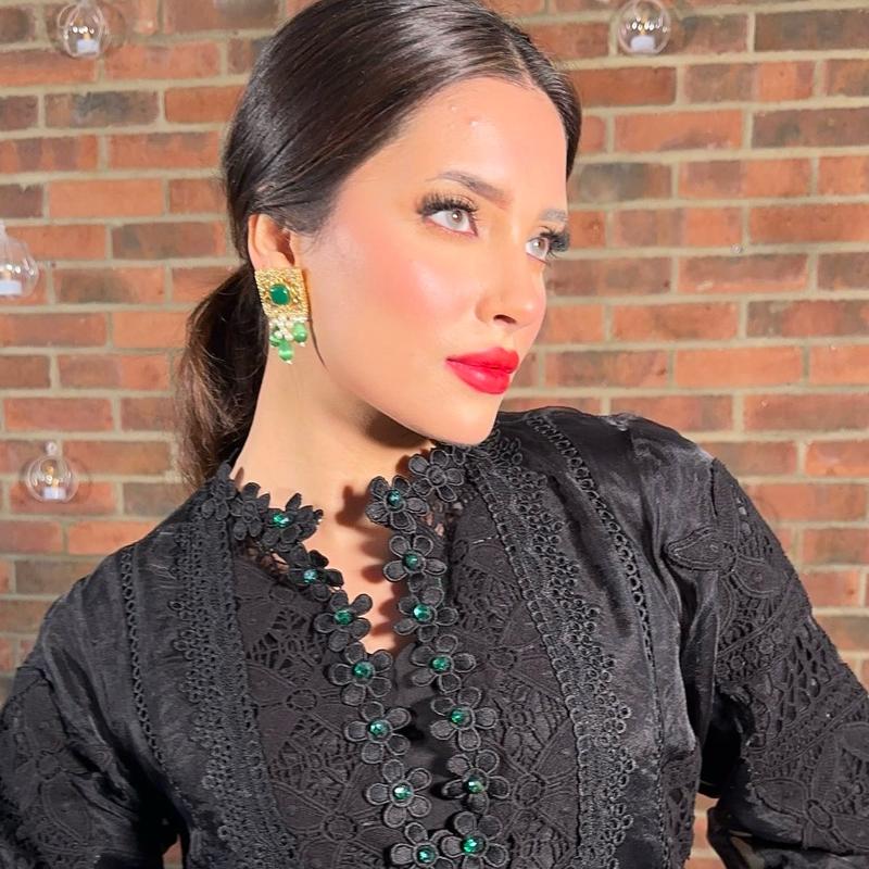 BLACK FRIDAY SPECIAL - BLACK ORGANZA HEAVY CROCHET AND LACE DETAILED 4PC WITH GREEN CRYSTAL DETAILING, FORMAL WOMENSWEAR LONG HEAVY DUPATTA, CAPRI TROUSERS WITH LONG ORGANZA KAMEEZ and a FULL SLEEVES LINING Traditional Outfit Comfortable Womenswear Dress 3