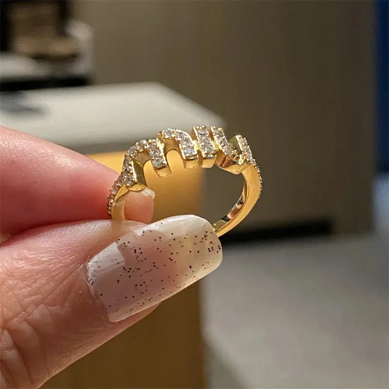 2024 Korean New Letter M Crystal Zircon Adjustable Ring for Women Gold Color Couple Rings Elegant Women's Daily Work Accessories 1