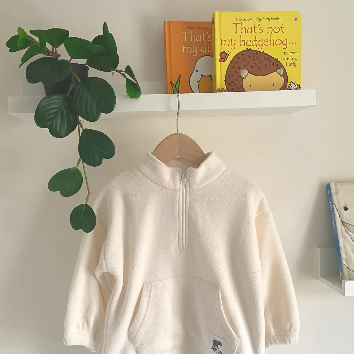 Boys' Girls ' Ivory Fleece Hoodie with Half-Zip - Warm and Cozy Sweatshirt for Kids