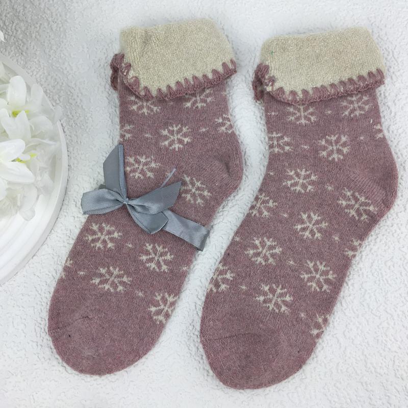 Warm And Cozy Slipper Cuffed Socks With Snowflake Prints for Women 1