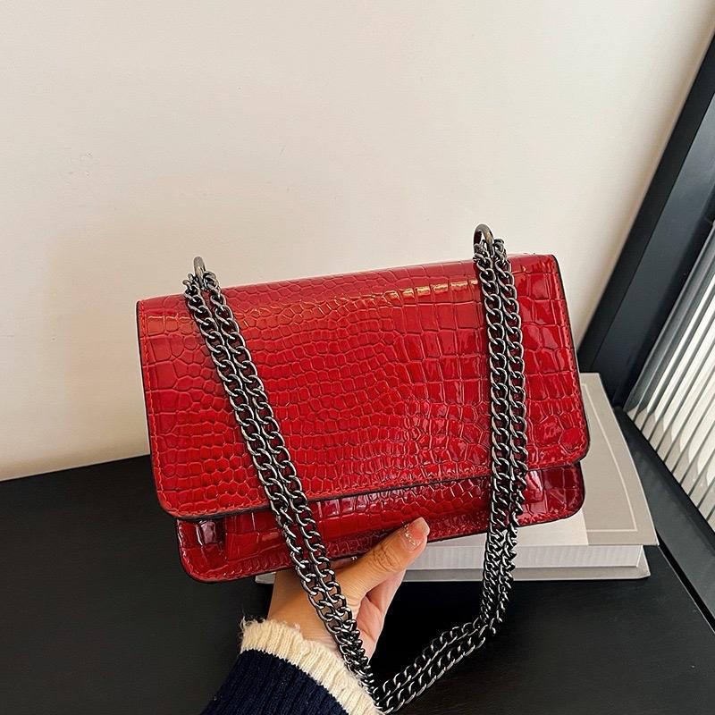 Patent Leather Shiny Crocodile Pattern Chain Underarm Bag - 2024 Summer New Shoulder Bag, Simple Commuter Women's Bag 2